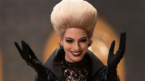 Anne Hathaway's transformation into a powerful and commanding witch queen